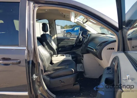 2012 Chrysler Town & Country Touring из США, поврежденный, VIN 2C4RC1BG2CR189811